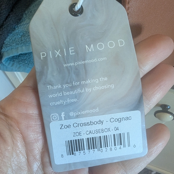 NWOT Pixie Mood Zoe Adjustable Crossbody Shoulder Bag Vegan Leather Brown - Picture 5 of 6